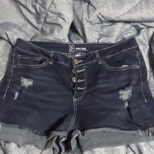 4/$15 Euc destroyed short